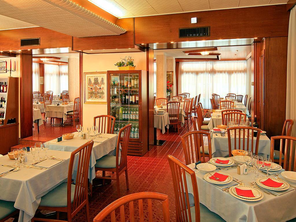 Hotel Majestic Lido di Jesolo Luaran gambar