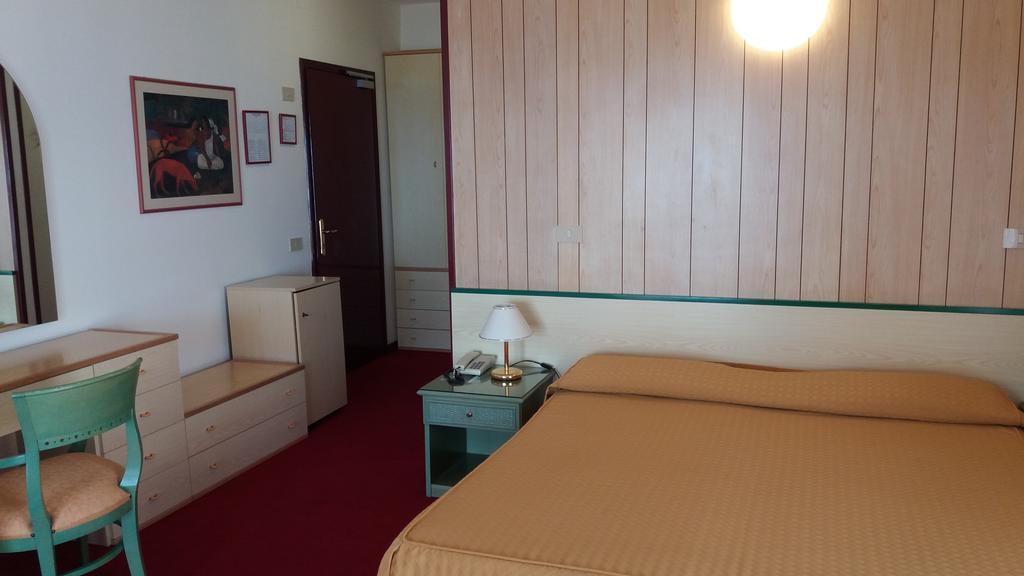 Hotel Majestic Lido di Jesolo Luaran gambar